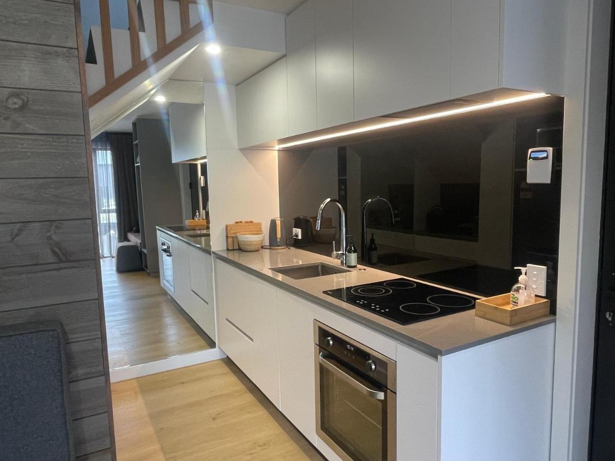 Alpine Junction Townhouse Apartments, Lodge & Hotel Wanaka Esterno foto