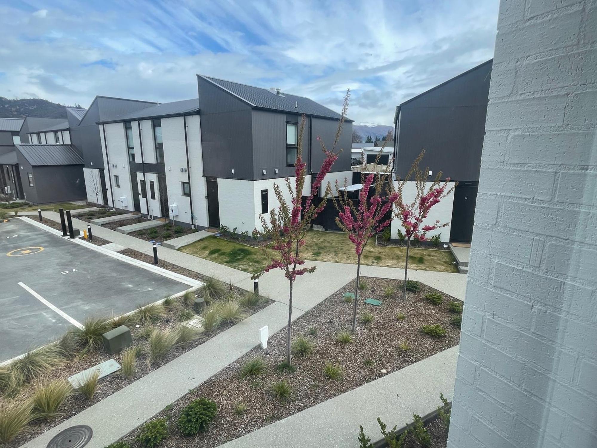 Alpine Junction Townhouse Apartments, Lodge & Hotel Wanaka Esterno foto