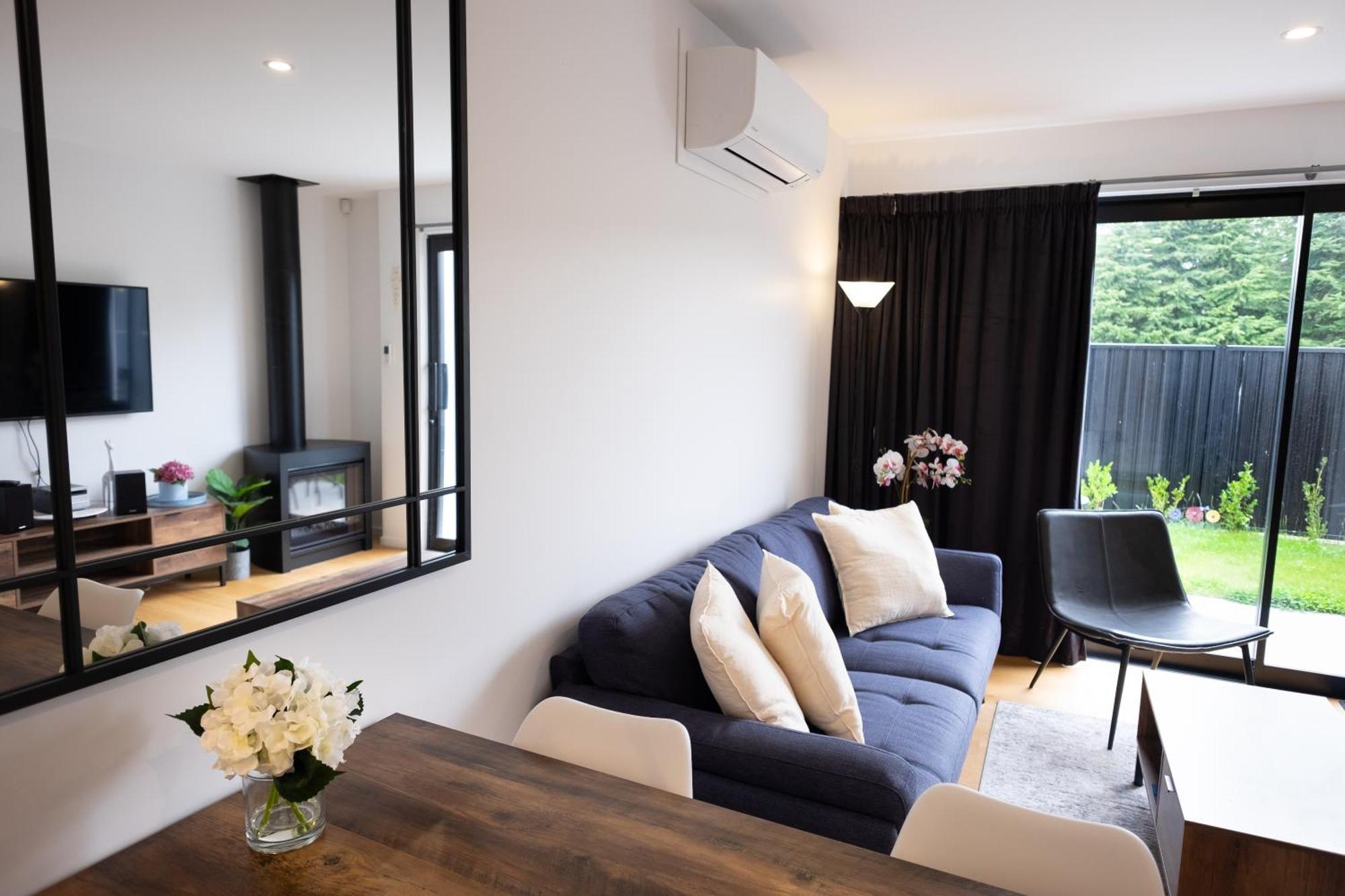 Alpine Junction Townhouse Apartments, Lodge & Hotel Wanaka Esterno foto