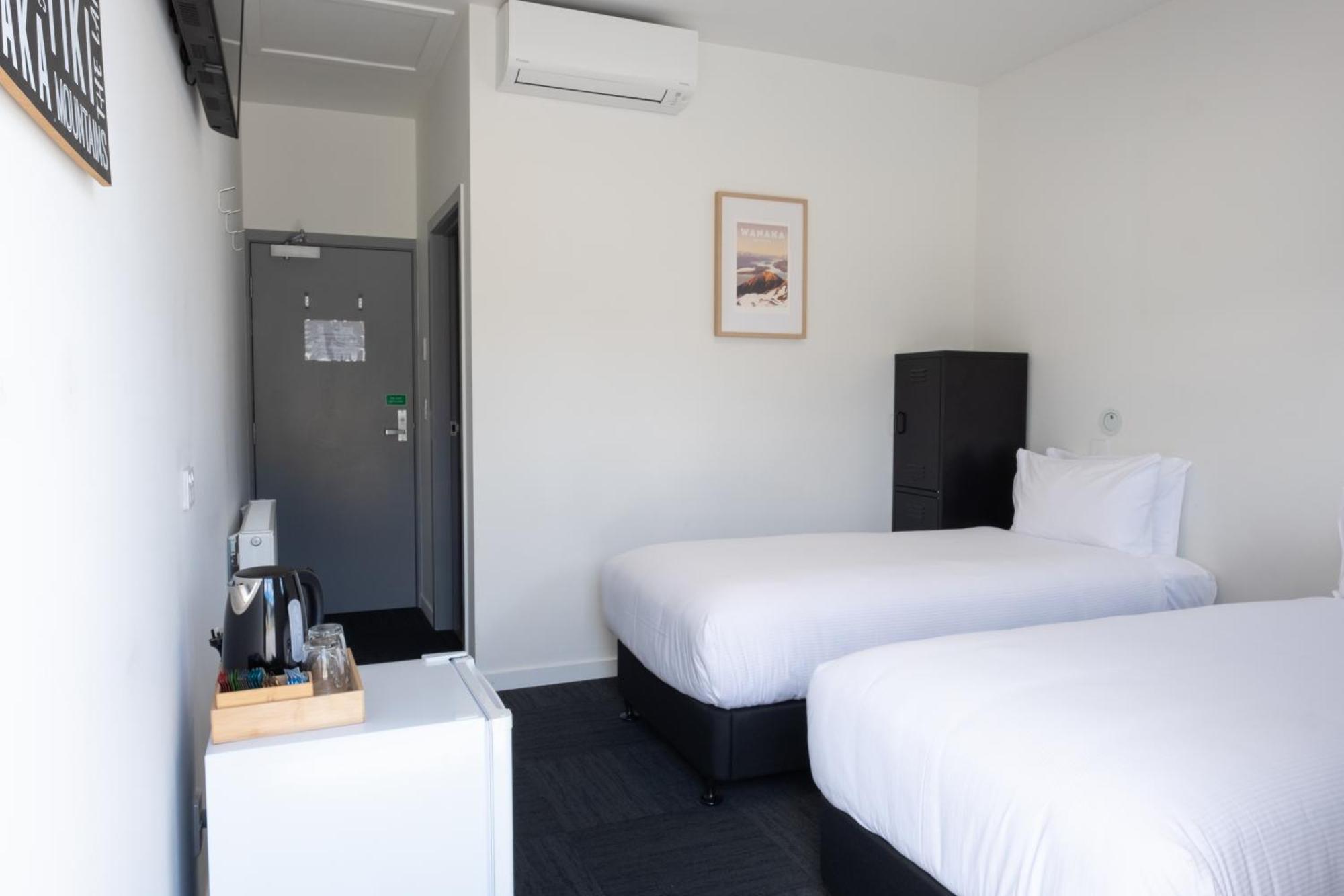 Alpine Junction Townhouse Apartments, Lodge & Hotel Wanaka Esterno foto
